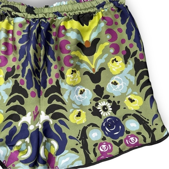 Zara Satin Effect Printed Shorts Size Medium New Green Floral Pattern - Picture 11 of 11